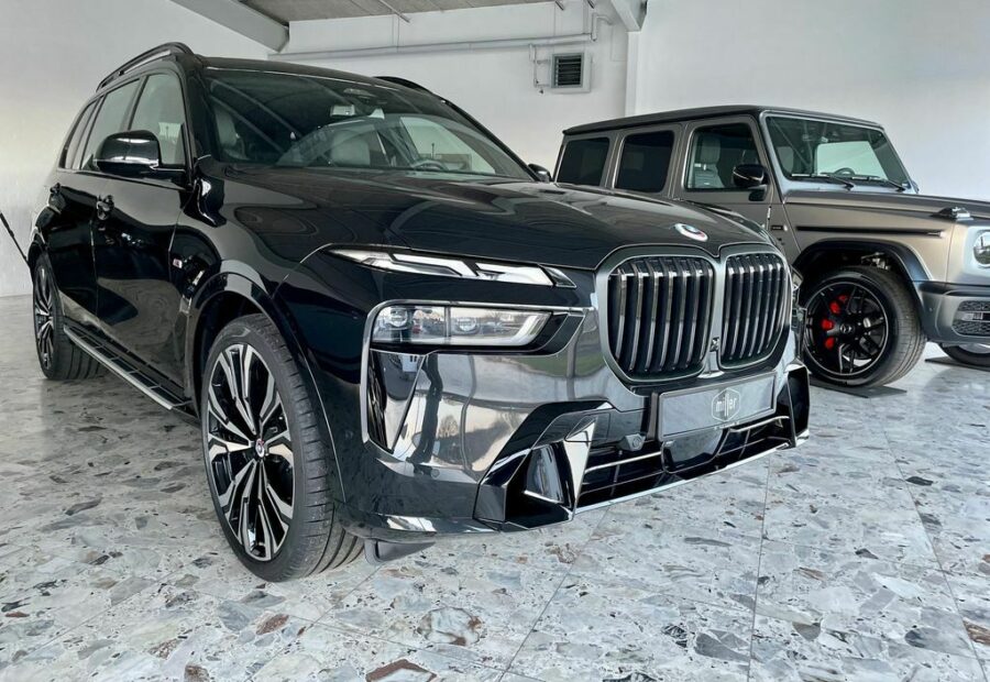 BMW X7