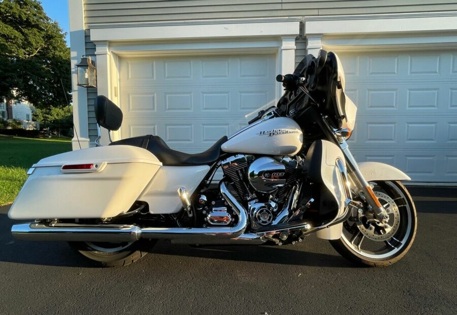 HARLEY-DAVIDSON Street Glide