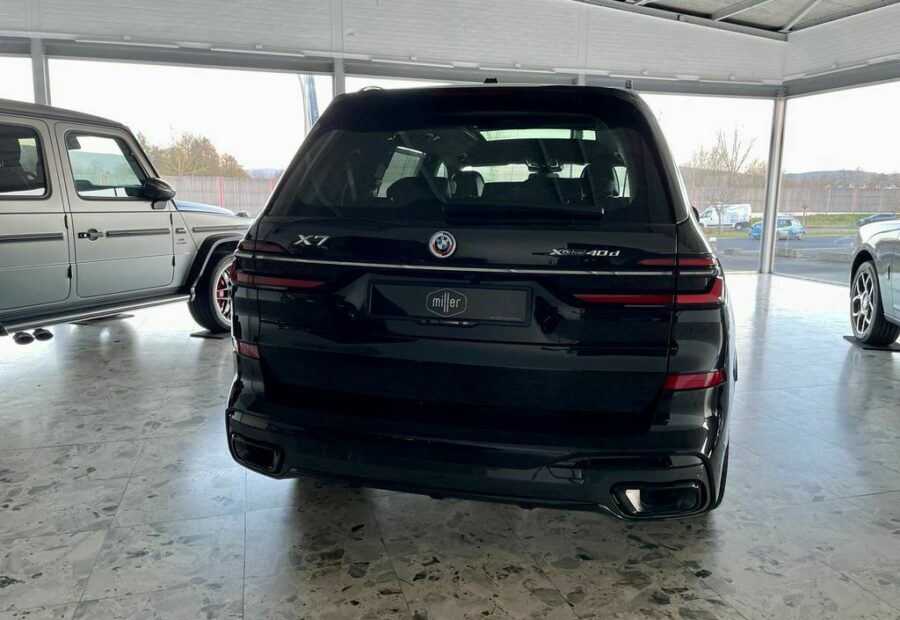 BMW X7