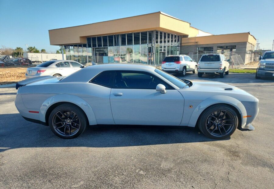 Dodge CHALLENGER