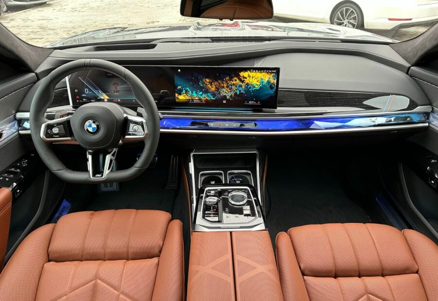 BMW 740