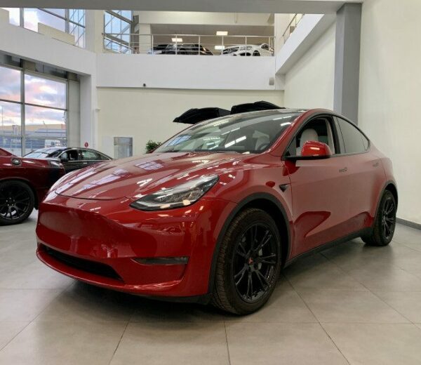 Tesla Model Y Long Range AWD