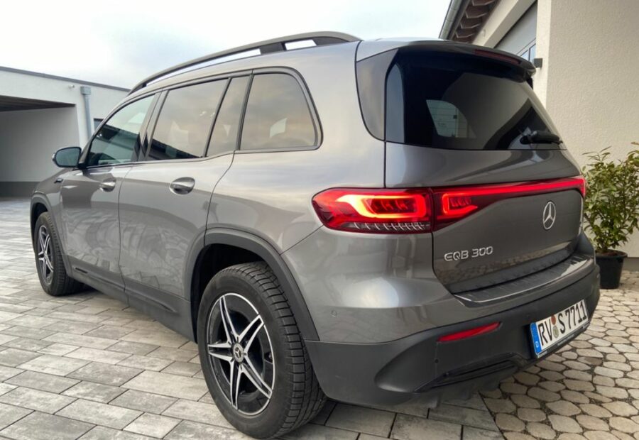 Mercedes EQB 300 4MATIC