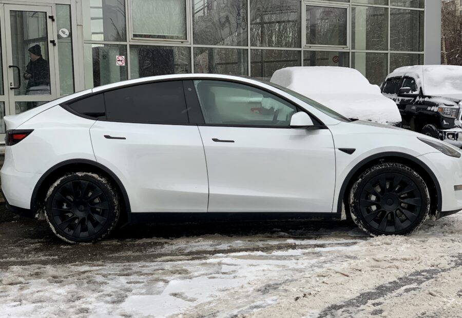 Tesla MODEL Y
