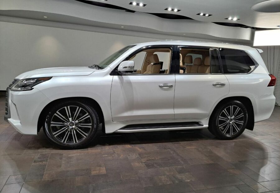 Lexus LX 570