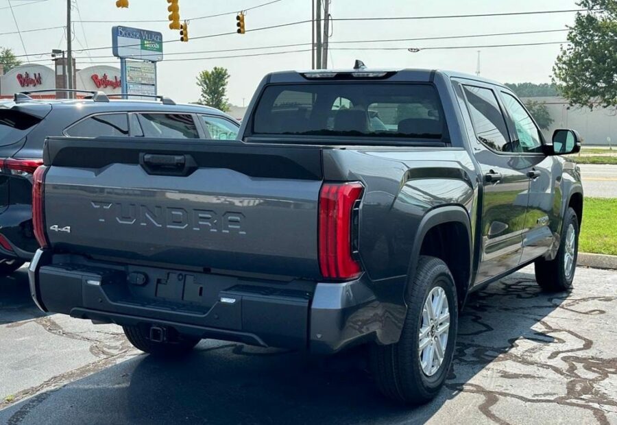 Toyota Tundra SR5