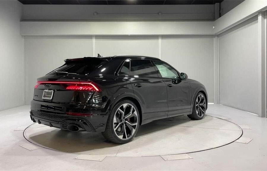 Audi RS Q8