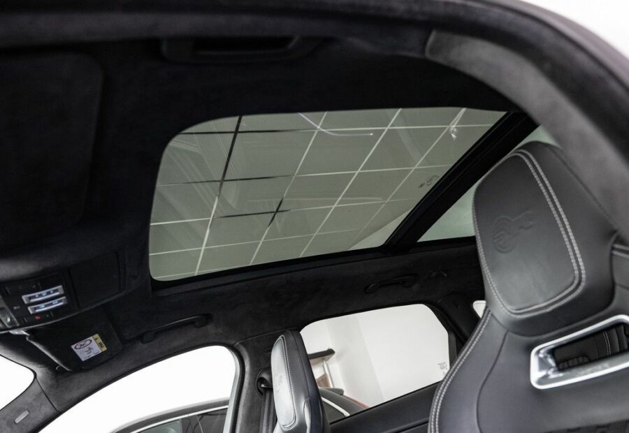 Jaguar F-Pace SVR P550