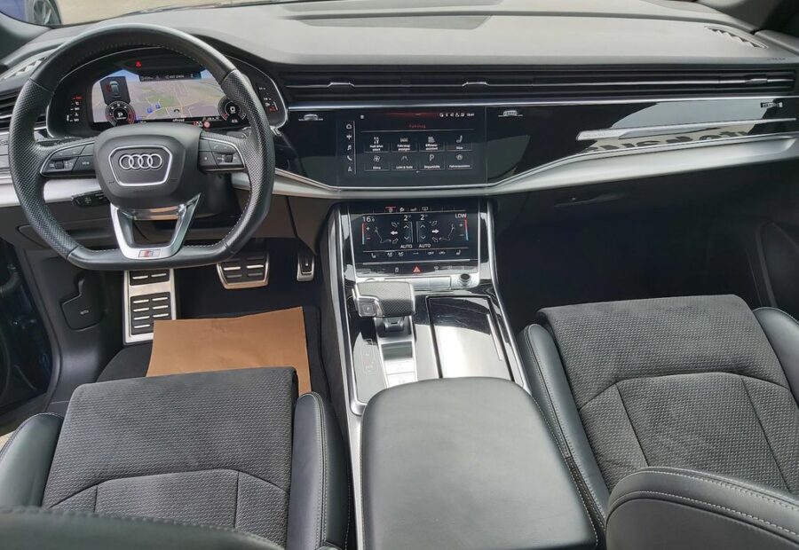 Audi Q8