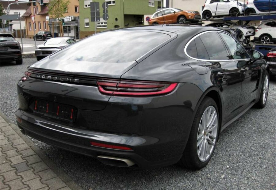 Porsche Panamera I 4
