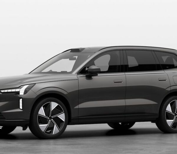 Volvo EX90 2023