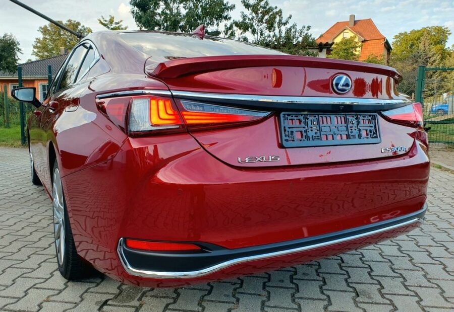 Lexus ES 300h