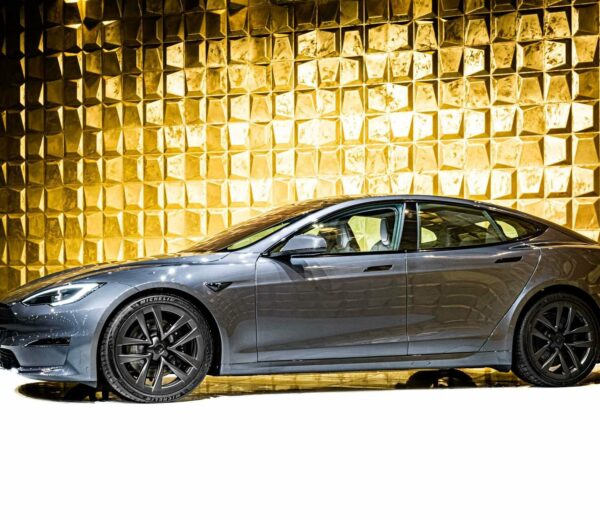 Tesla Model S Plaid 2023