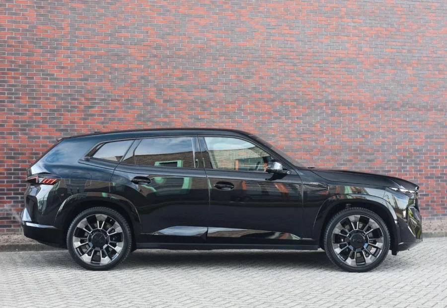 BMW XM