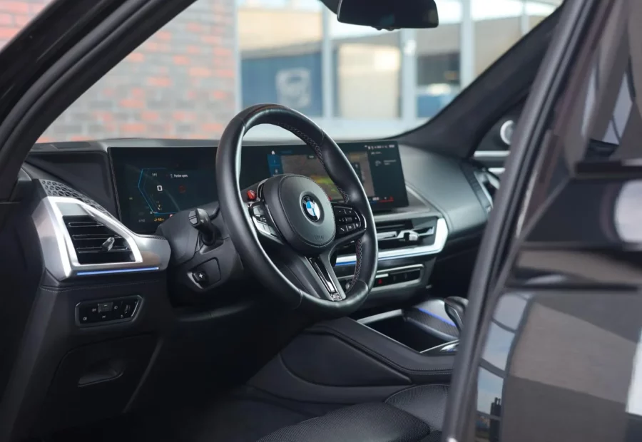 BMW XM