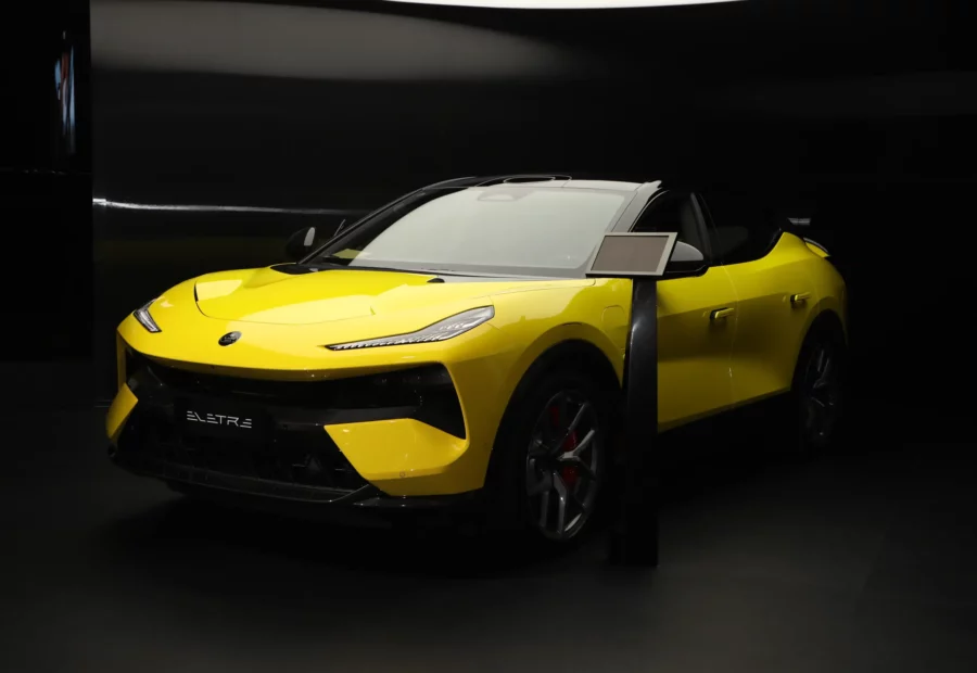 Lotus Eletre