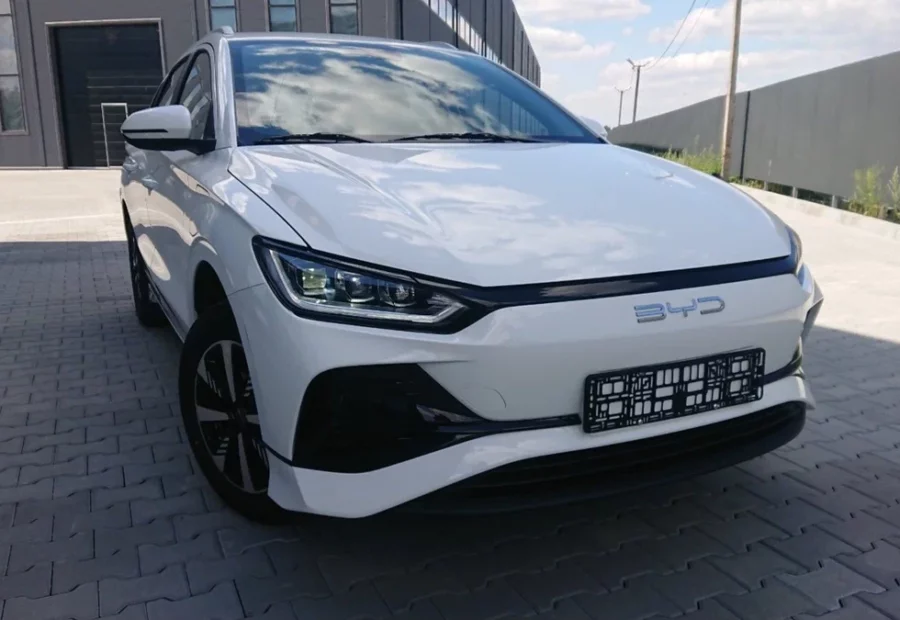 BYD E2