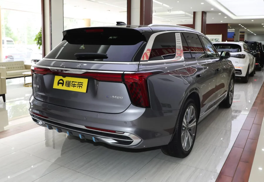 Hongqi E-HS9
