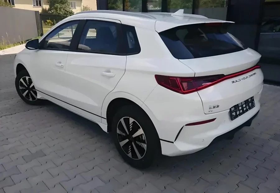 BYD E2