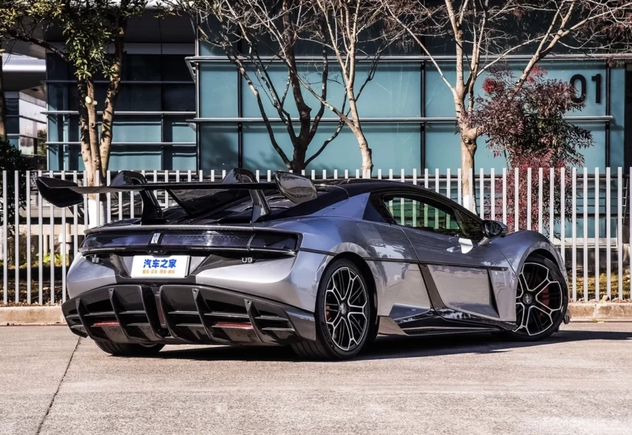 BYD Yangwang U9