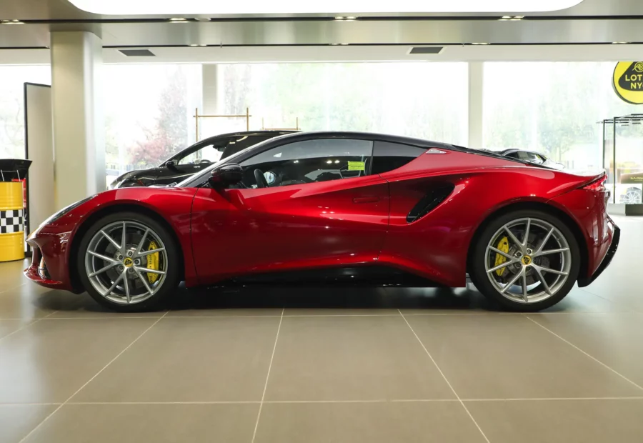 Lotus Emira