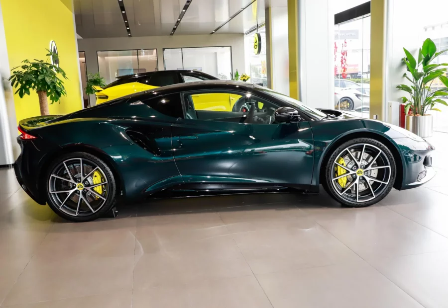 Lotus Emira