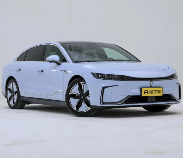 VOYAH Chases the light EV 2023 Long Range Edition