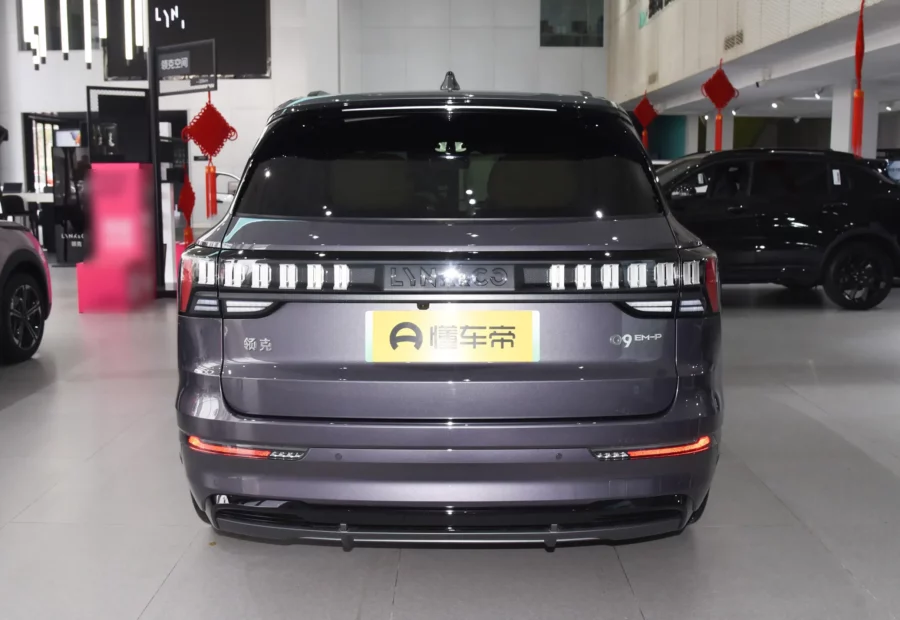 Lynk & Co 09 EM-P