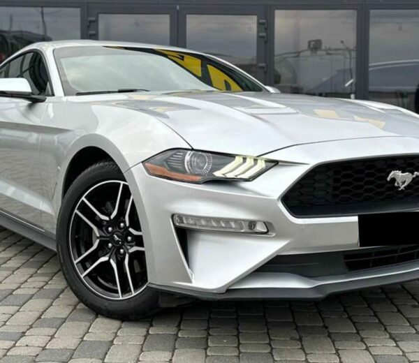 Ford Mustang 2021 2,3