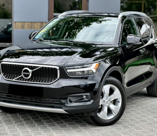 Volvo XC40 T5 Momentum