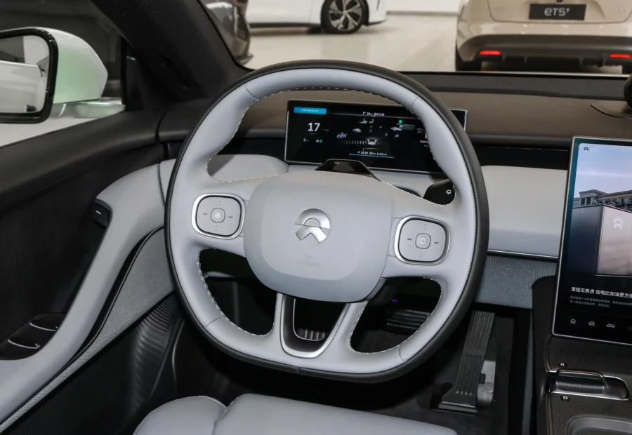 Nio ET5