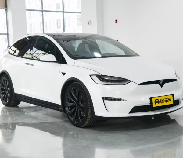 Tesla Model X 2024 Plaid