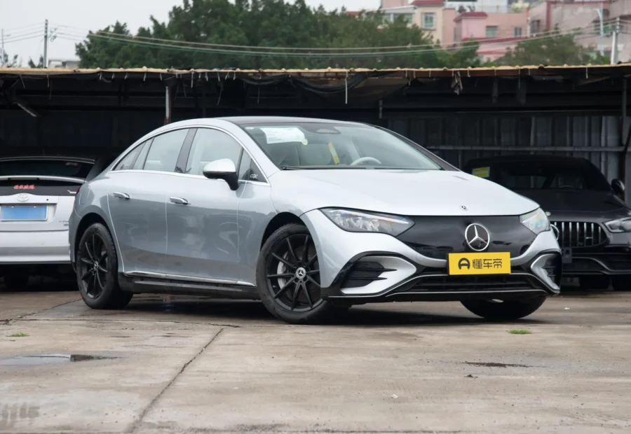 Mercedes EQE