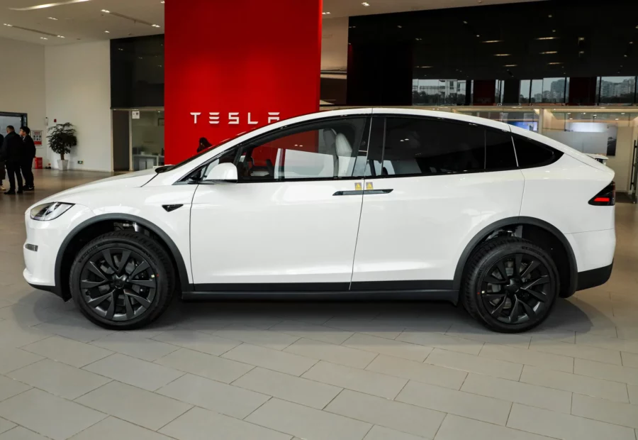 Tesla MODEL X