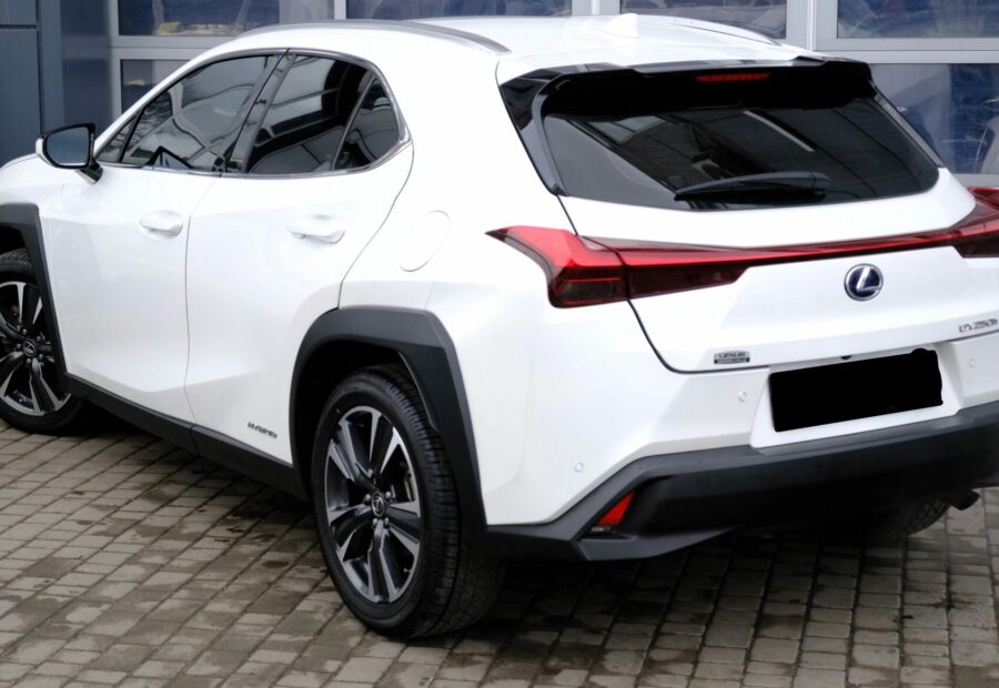Lexus UX 250h