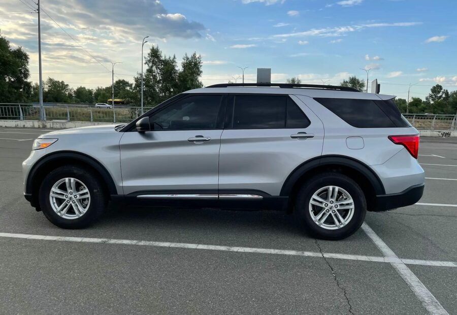 Ford EXPLORER