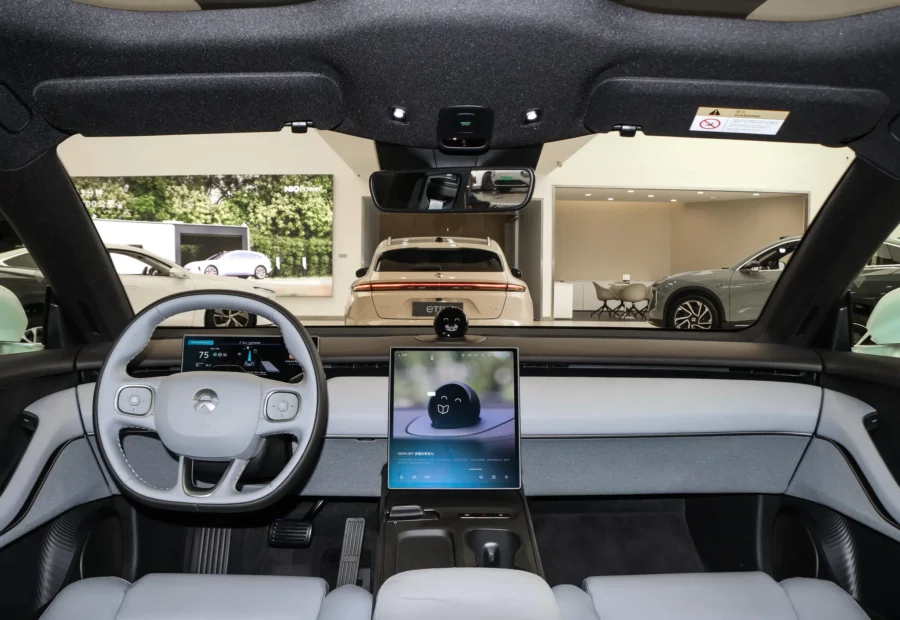 Nio ET5