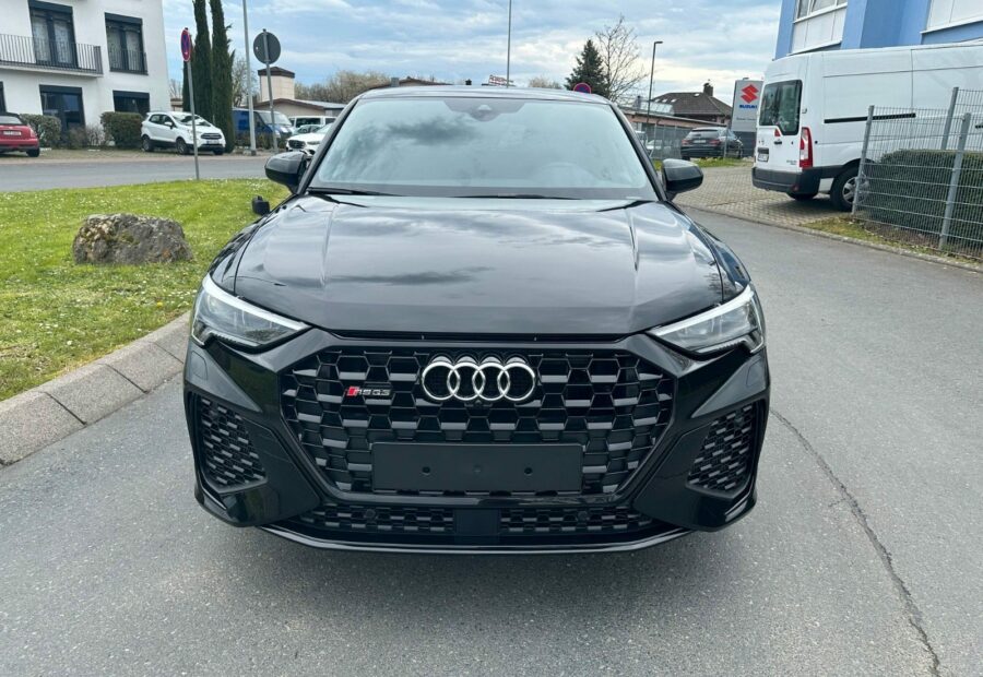 Audi RSQ3