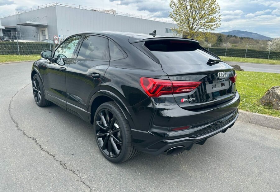 Audi RSQ3