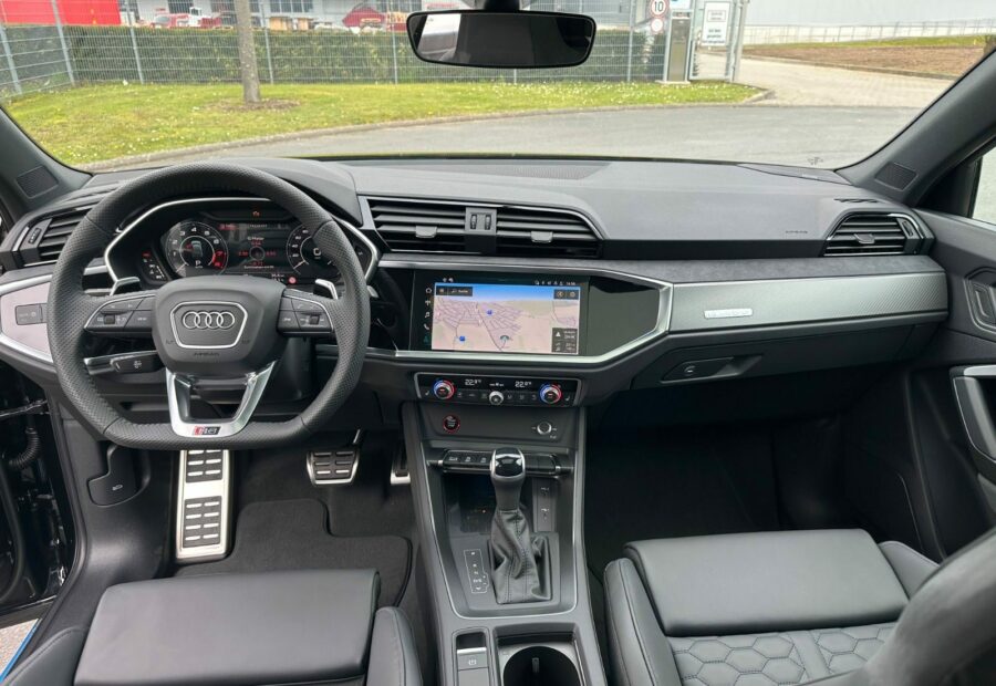 Audi RSQ3