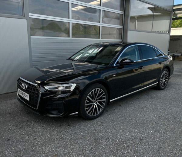Audi A8 2024