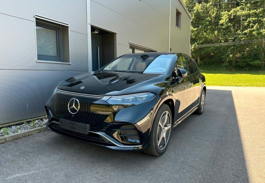 Mercedes EQS SUV