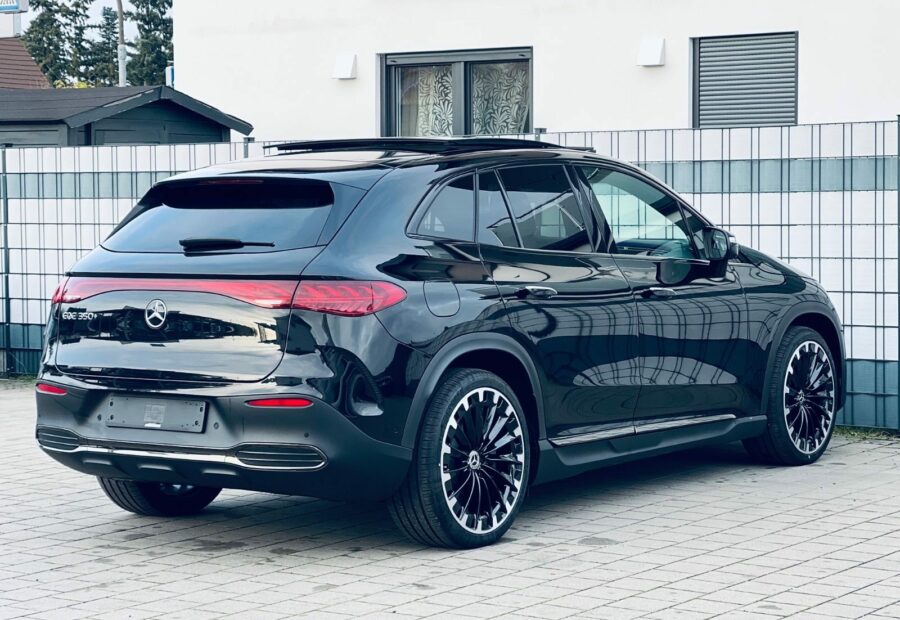 Mercedes EQE SUV