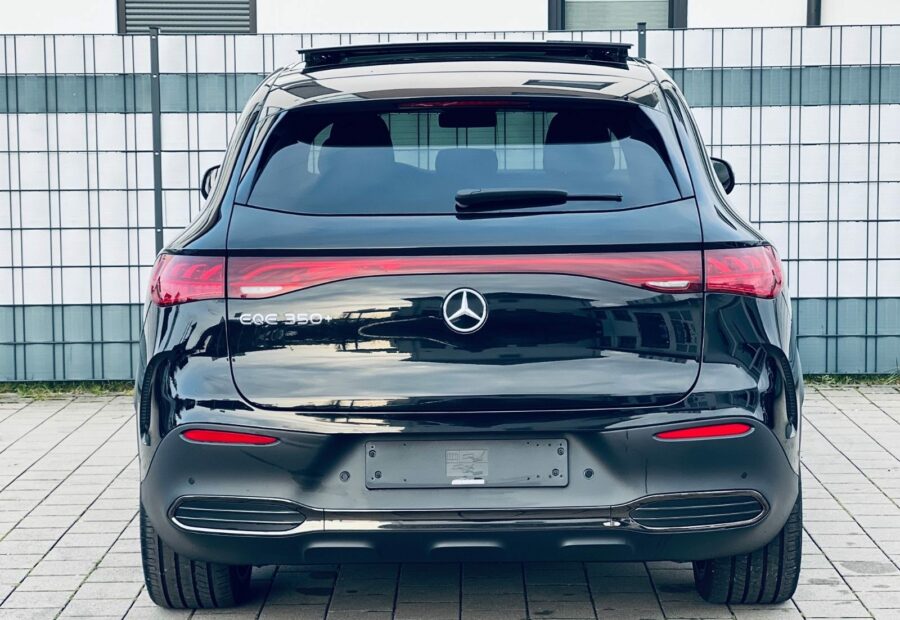 Mercedes EQE SUV