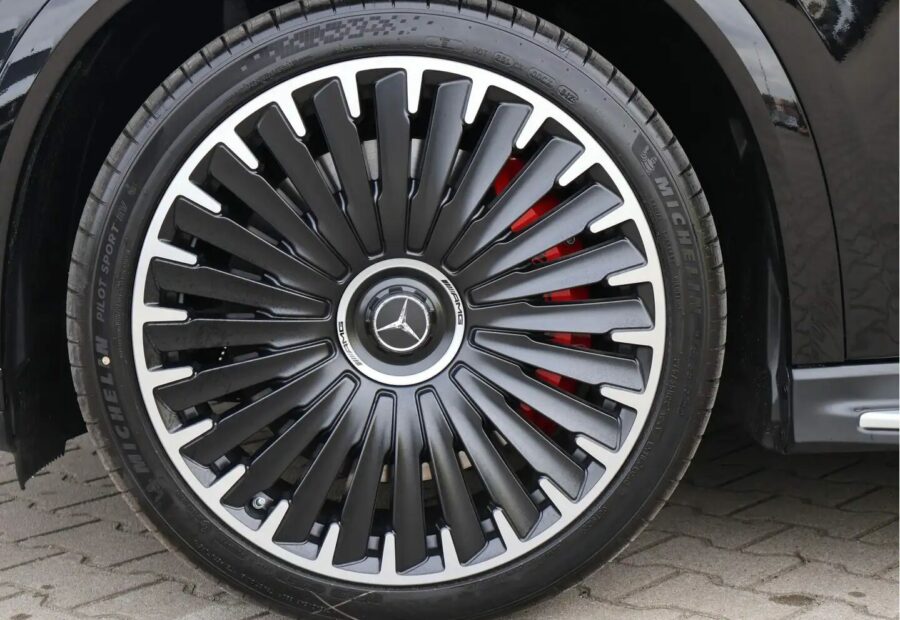 Mercedes EQE SUV AMG