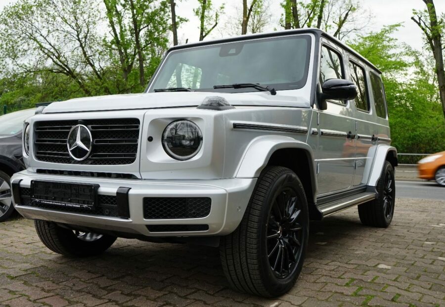 Mercedes G-class