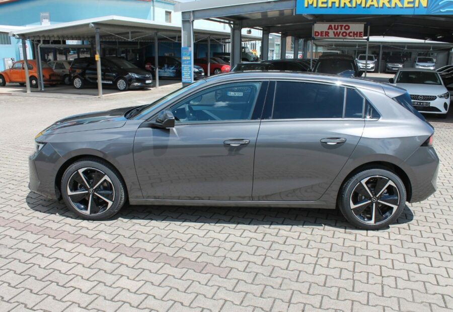 Opel Astra L