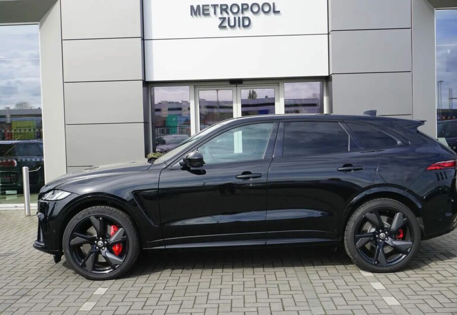 Jaguar F-Pace SVR P550