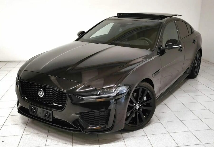 Jaguar XE