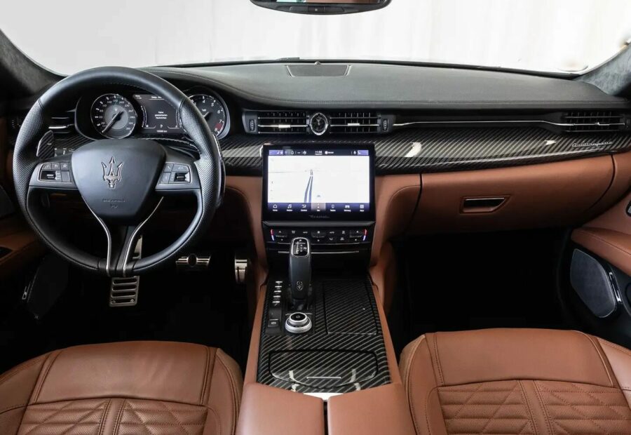 Maserati Quattroporte